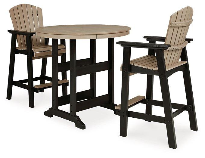 Fairen Trail Outdoor Dining Set