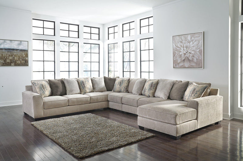 Ardsley Sectional with Chaise