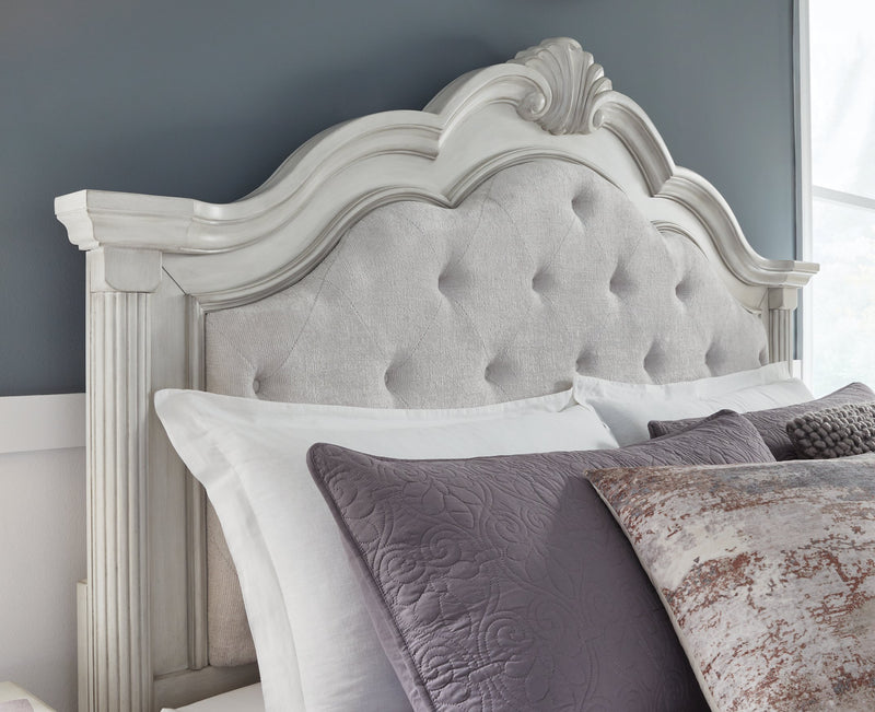 Montelaine Upholstered Bed