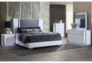 Ylime Smooth White Queen Bed Group